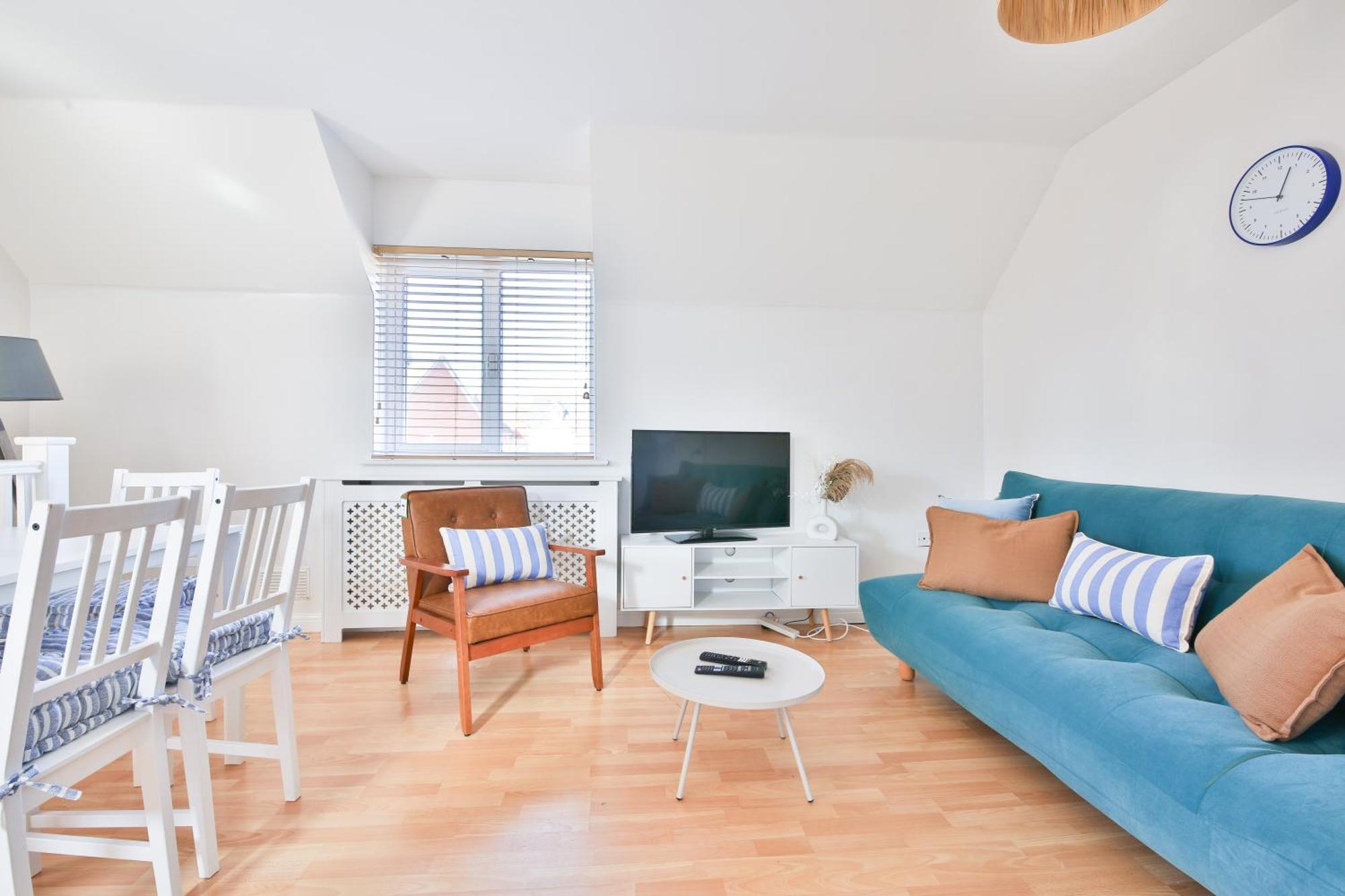 Stayright 2 Bed Beach House With Private Parking- Next To Barry Beach And Jackson Bay Exterior photo